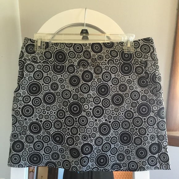 Dresses & Skirts - 🖤Zach & Rachel skort casual 8 petite🖤